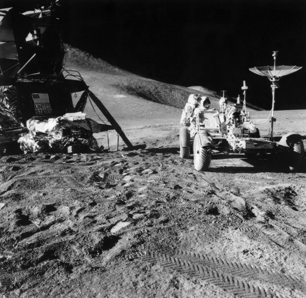 Ay'da Yürüyen 12 Astronot 3