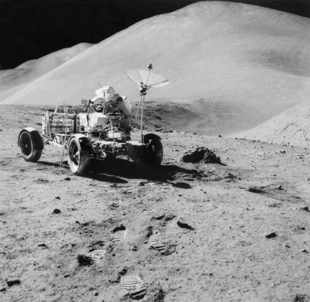 Ay'da Yürüyen 12 Astronot 5