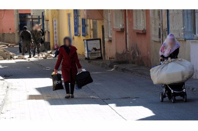 'Çocuklarımızı PKK'dan geri almadan gitmeyiz' 11