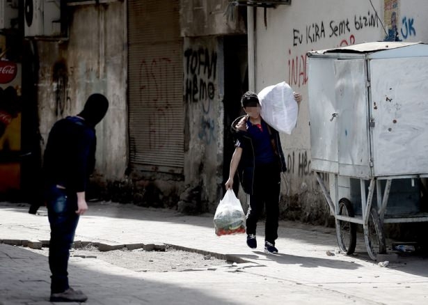 'Çocuklarımızı PKK'dan geri almadan gitmeyiz' 30