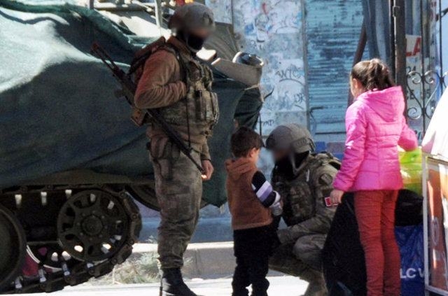 'Çocuklarımızı PKK'dan geri almadan gitmeyiz' 7