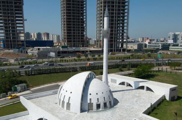 İstanbul'da bulunan ne sıradışı camiler 1