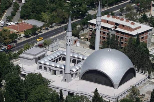 İstanbul'da bulunan ne sıradışı camiler 11