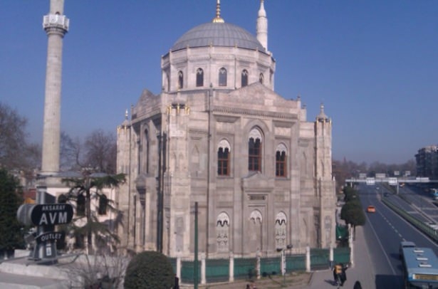 İstanbul'da bulunan ne sıradışı camiler 6
