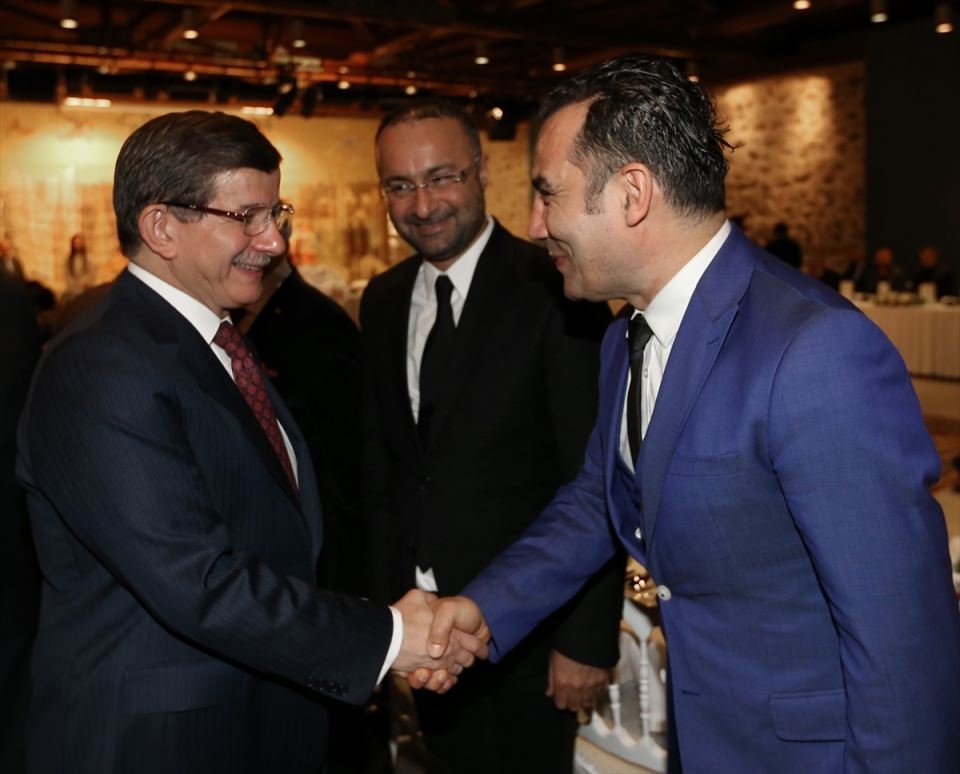 Davutoğlu'nun 'Dost Meclisi Yemeği' 16