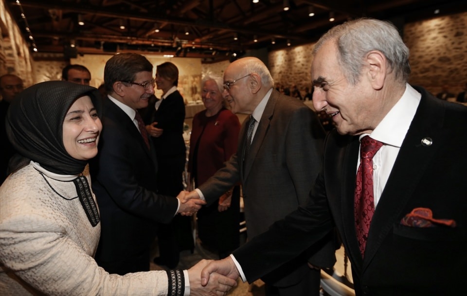 Davutoğlu'nun 'Dost Meclisi Yemeği' 28
