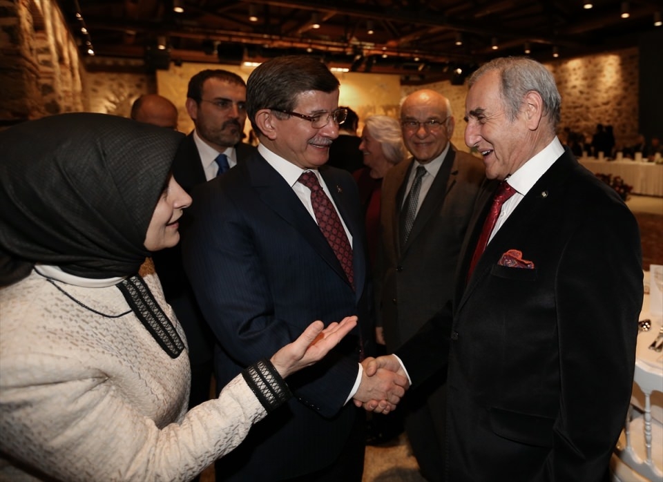 Davutoğlu'nun 'Dost Meclisi Yemeği' 29