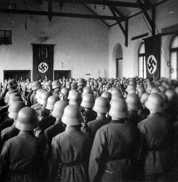 Nazi fotoğraf albümlerinden 2. Dünya Savaşı 35