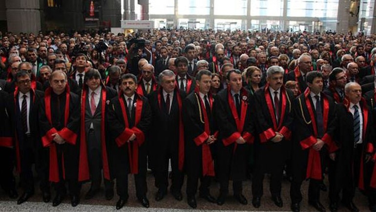 Şehit Savcı Mehmet Selim Kiraz için adliyede tören 4