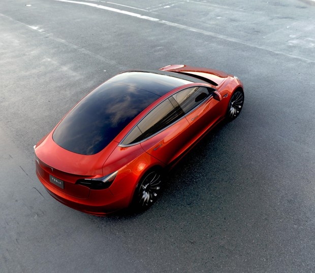 Tesla Model 3 görücüye çıktı 6