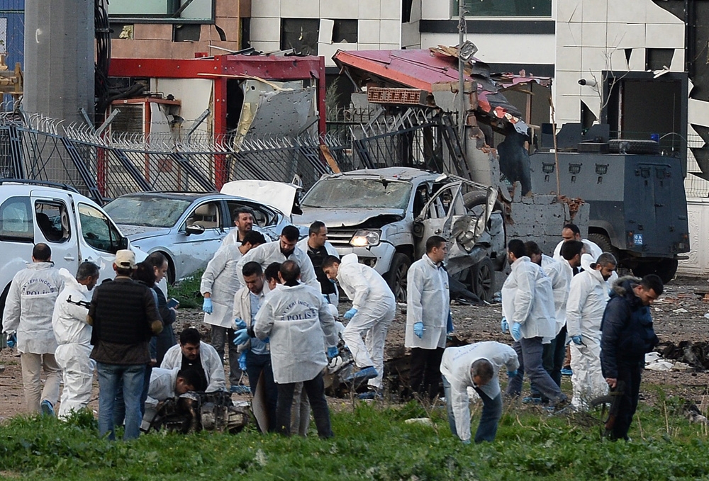 Diyarbakır'da şehit olan polisler! 16