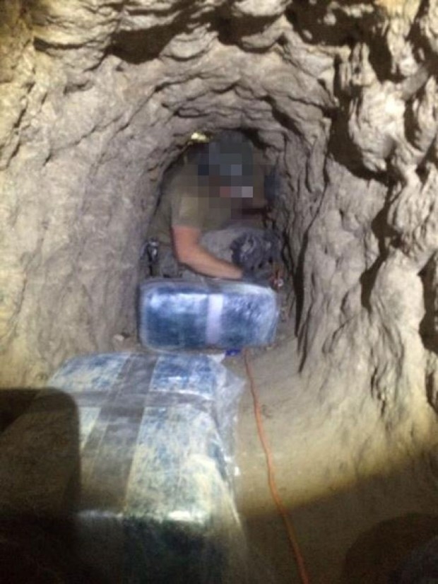 Polis uyuşturucu kaçakçılarının tünelini buldu 2