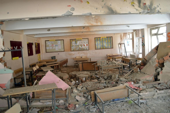 PKK'lı teröristler 10 okulu kullanılamaz hale getirdi 6