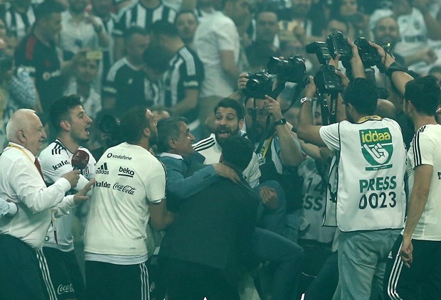 Beşiktaşlı futbolcuların şampiyonluk sevinci 10