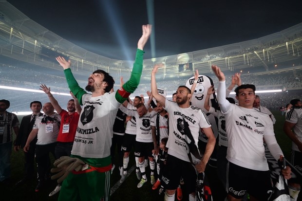 Beşiktaşlı futbolcuların şampiyonluk sevinci 35