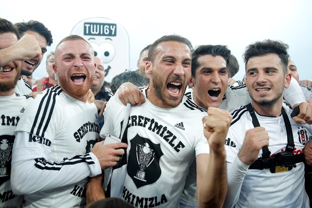 Beşiktaşlı futbolcuların şampiyonluk sevinci 39