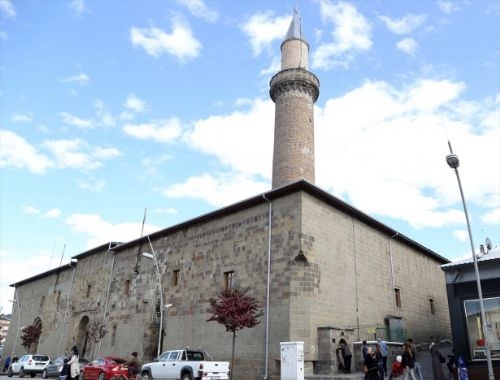 Tarihi camiler Ramazan’a hazır 7