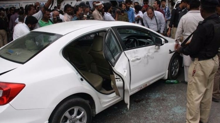Pakistanlı ünlü şarkıcı Sabri arabasında öldürüldü 1