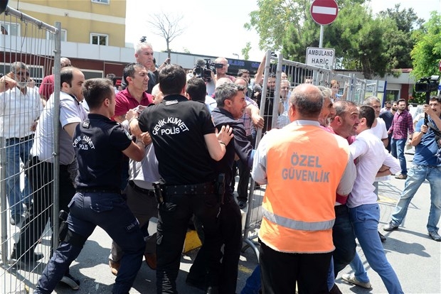 Bakırköy'de kavgaya Çevik kuvvet müdahale etti 6