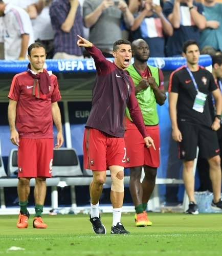 Ronaldo'nun menajerliğe soyunduğu dakikalar 12