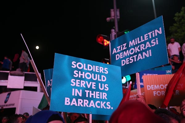 Ankara'da demokrasi nöbeti sürüyor 20