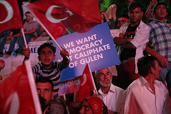 Ankara'da demokrasi nöbeti sürüyor 23