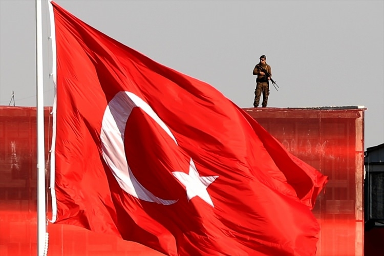 Taksim'de demokrasi mitingi 19