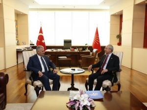 Başbakan Binali Yıldırım CHP Genel Merkez'ine gitti
