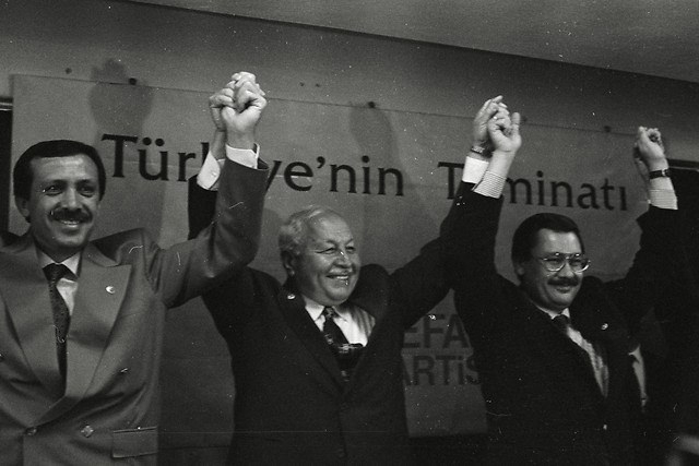 Türkiye siyaseti ve Darbeler 106