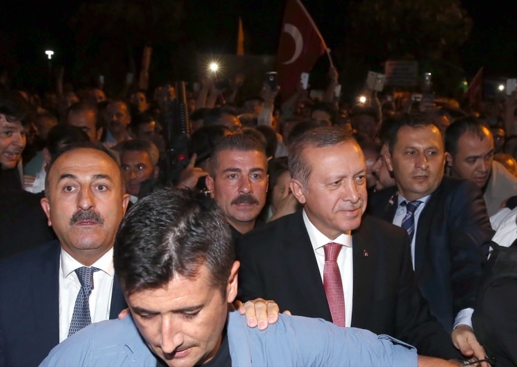 Cumhurbaşkanı Erdoğan demokrasi nobetinde 2