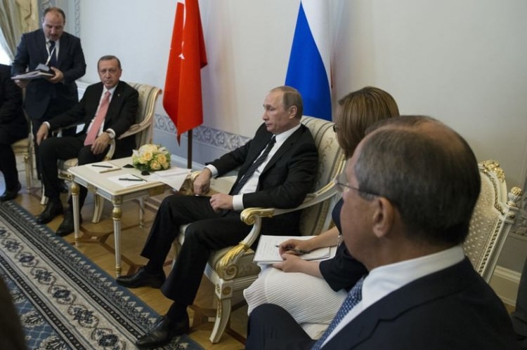 Putin'in Erdoğan'ı ağırladığı sarayın sırrı 47