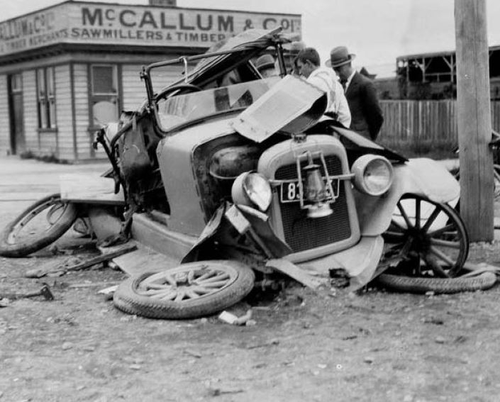 Tarihte görüntülenen ilk trafik kazaları 13