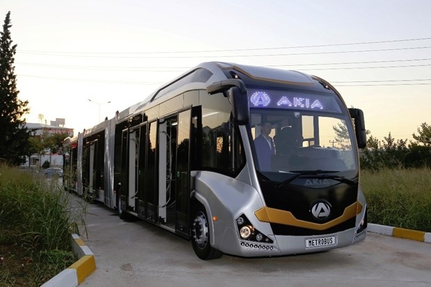 Türkiye'nin ilk yerli metrobüsü üretildi! 2