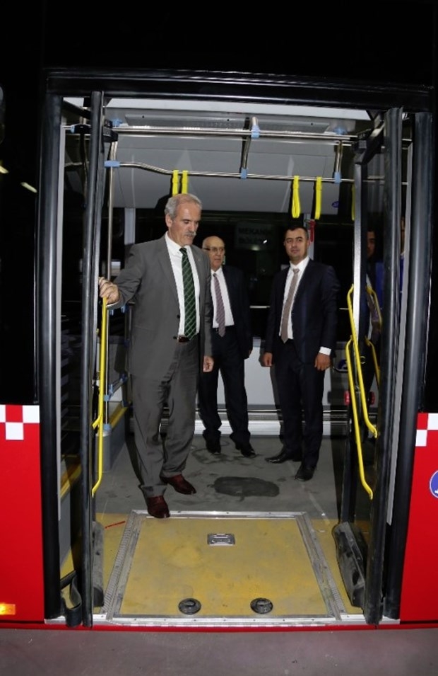 Türkiye'nin ilk yerli metrobüsü üretildi! 6