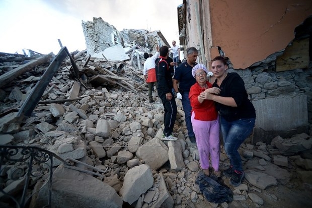 İtalya’da deprem! 6 kişi hayatını kaybetti 21