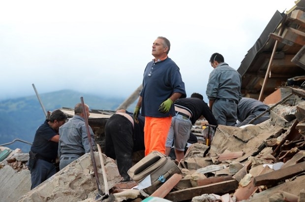İtalya’da deprem! 6 kişi hayatını kaybetti 6