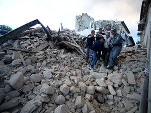 İtalya’da deprem! 6 kişi hayatını kaybetti