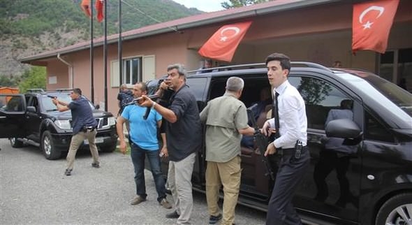 Kemal Kılıçdaroğlu'na Artvin'de saldırıdan ilk kareler 14