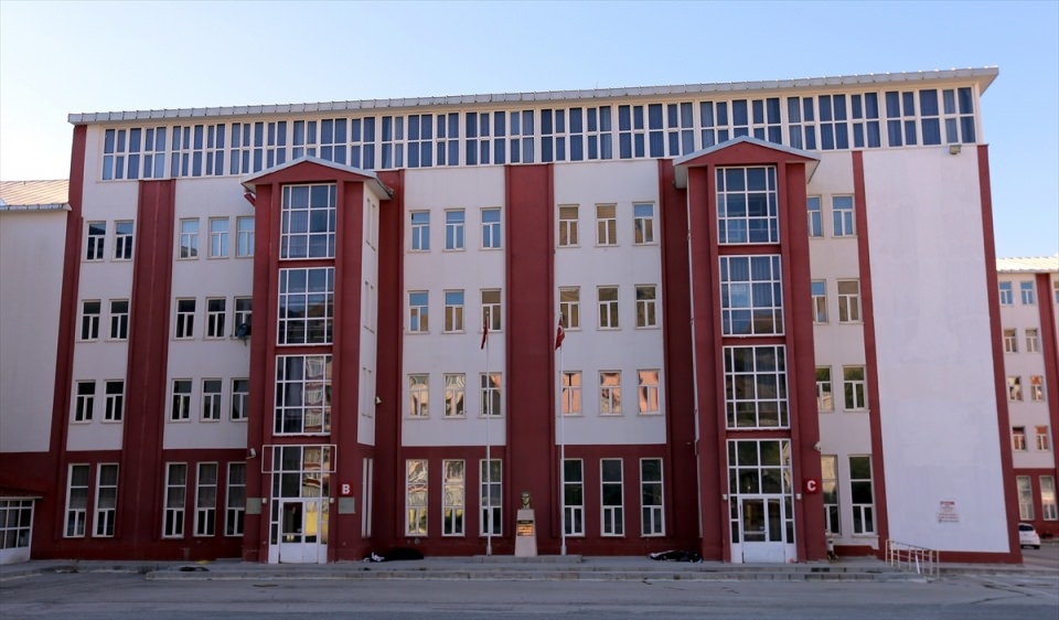 Erzurum'daki FETÖ okullarında özel bölüm 2