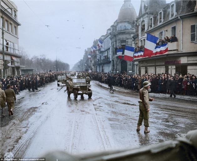 2. Dünya Savaşı'nın renklendirilmiş fotoğrafları 4