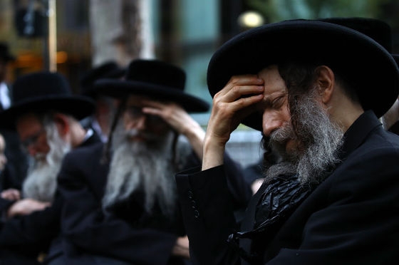 Binlerce Ortodoks Yahudi, İsrail'i protesto etti 1