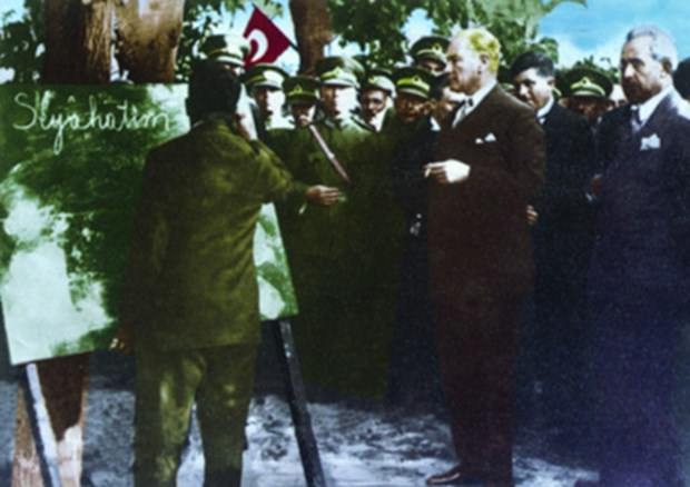 Genelkurmay Atatürk'ün renkli fotoğraflarını yayınladı 100