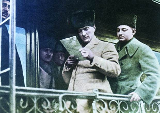 Genelkurmay Atatürk'ün renkli fotoğraflarını yayınladı 21