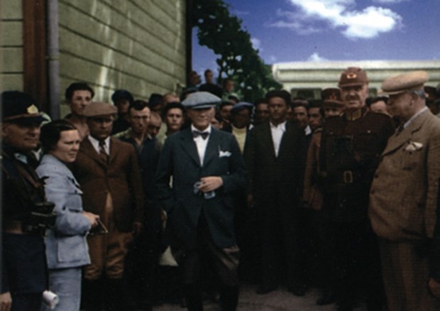 Genelkurmay Atatürk'ün renkli fotoğraflarını yayınladı 53