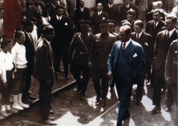 Genelkurmay Atatürk'ün renkli fotoğraflarını yayınladı 77