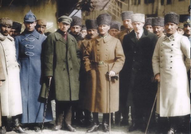 Genelkurmay Atatürk'ün renkli fotoğraflarını yayınladı 91