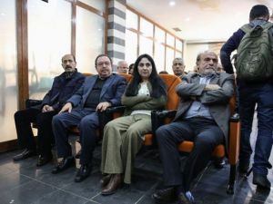 HDP'lilerin meclis kararı ne anlama geliyor?
