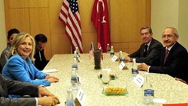 Clinton'a oynayan Türk siyasetçiler de kaybetti 1