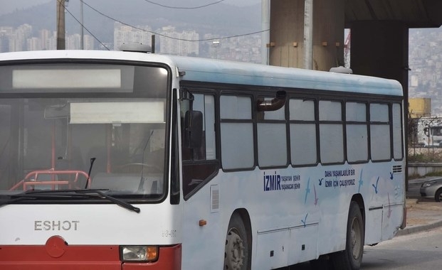 İzmir'de otobüse soba kurdular 3