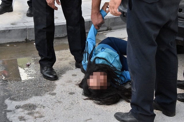 Konya'da kaza yapan genç kız krize girdi 4